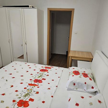 Apartments Vila Tisa Mali Lošinj Екстериор снимка