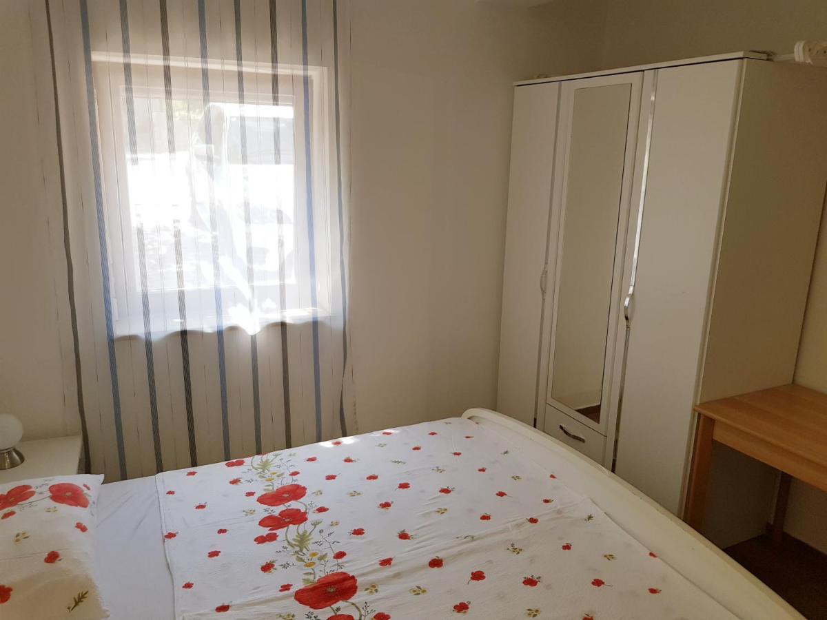 Apartments Vila Tisa Mali Lošinj Екстериор снимка