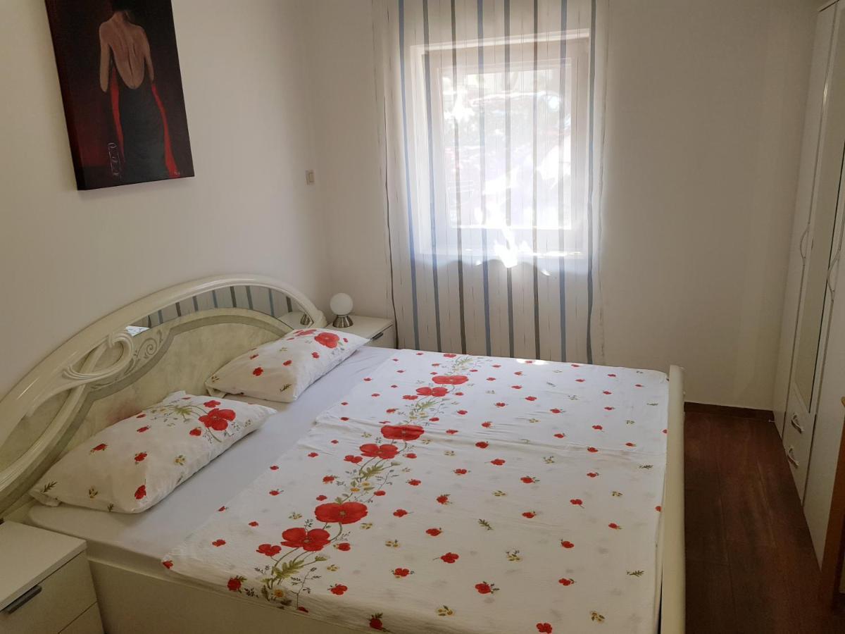 Apartments Vila Tisa Mali Lošinj Екстериор снимка