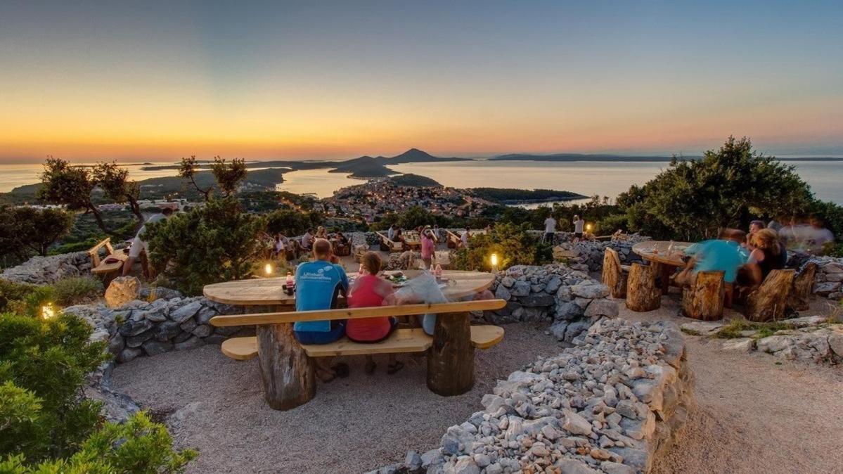 Apartments Vila Tisa Mali Lošinj Екстериор снимка