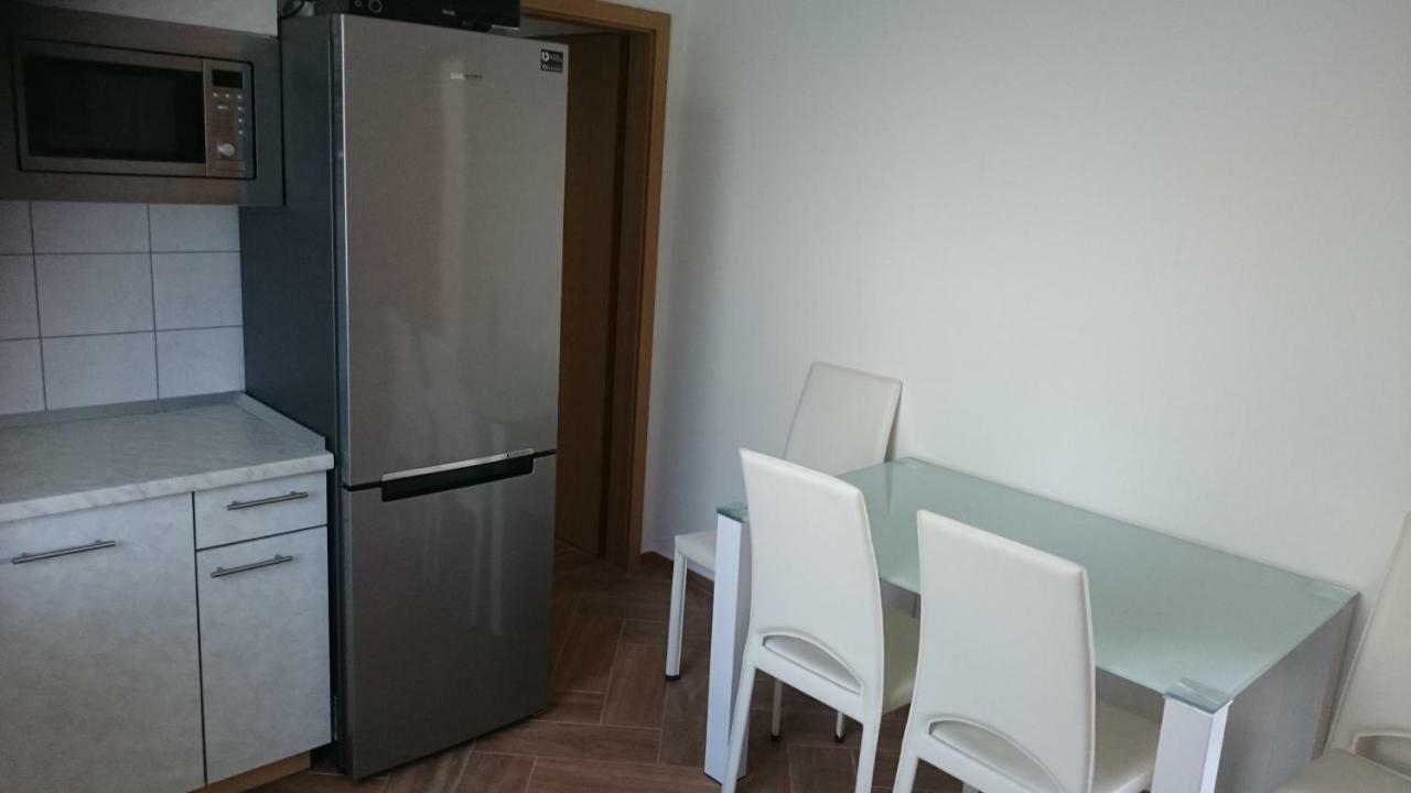 Apartments Vila Tisa Mali Lošinj Екстериор снимка