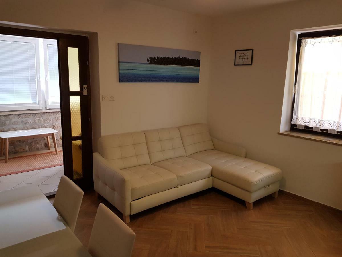 Apartments Vila Tisa Mali Lošinj Екстериор снимка