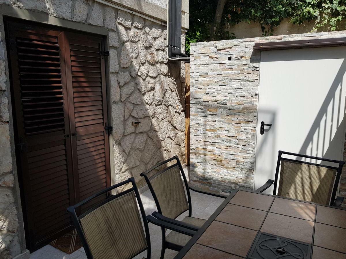 Apartments Vila Tisa Mali Lošinj Екстериор снимка