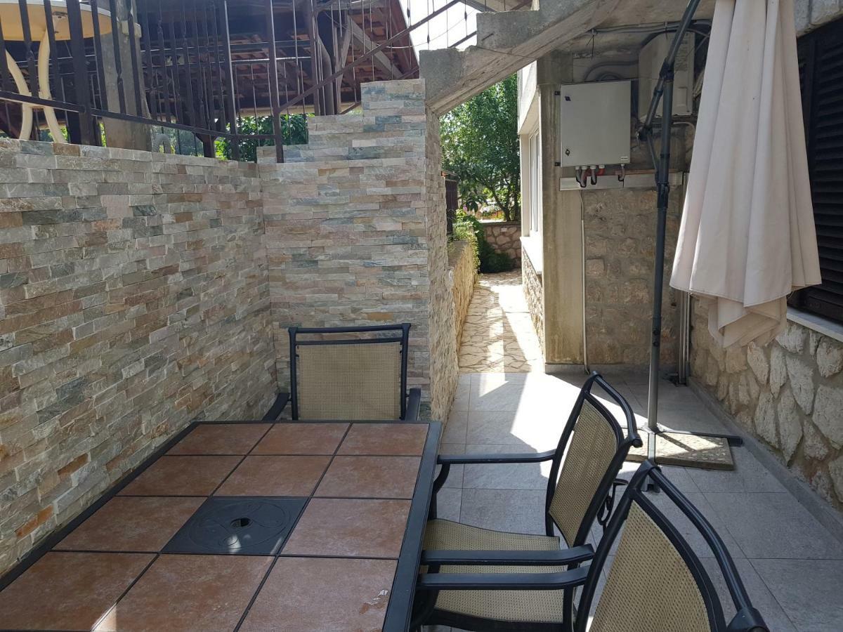 Apartments Vila Tisa Mali Lošinj Екстериор снимка