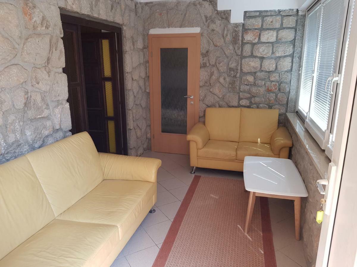 Apartments Vila Tisa Mali Lošinj Екстериор снимка
