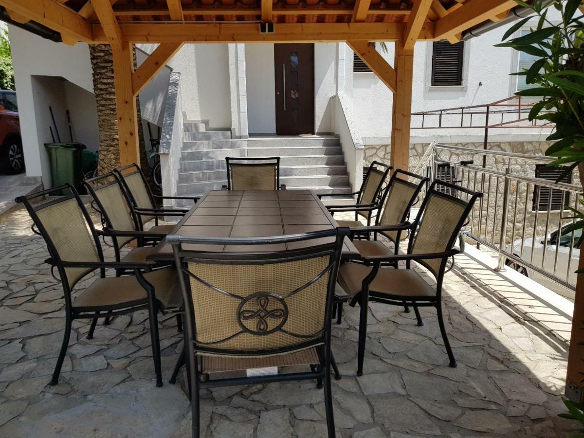 Apartments Vila Tisa Mali Lošinj Екстериор снимка
