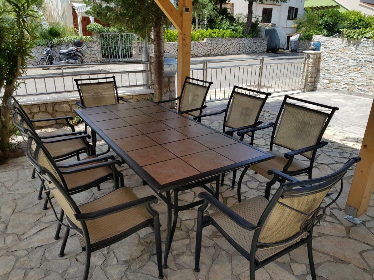 Apartments Vila Tisa Mali Lošinj Екстериор снимка